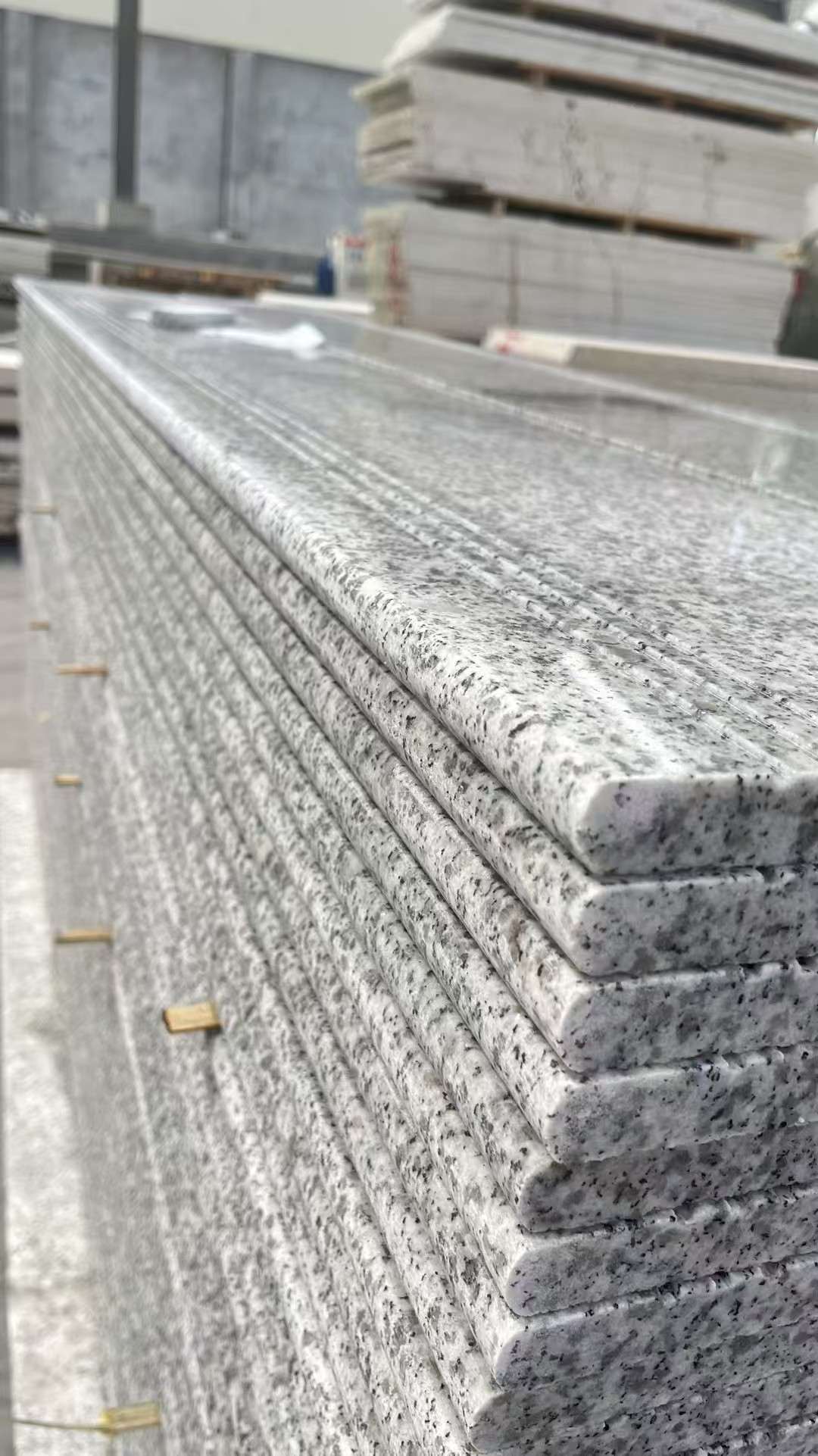 银川芝麻白楼梯踏步 花岗岩楼梯板材