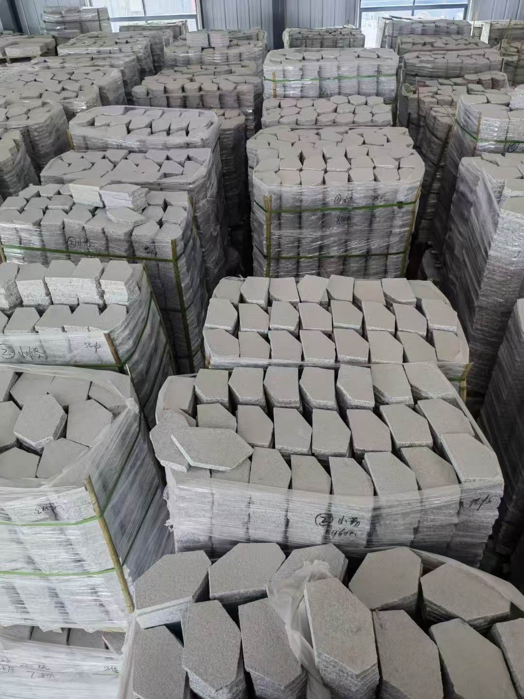 银川芝麻白石材冰裂纹，碎拼。