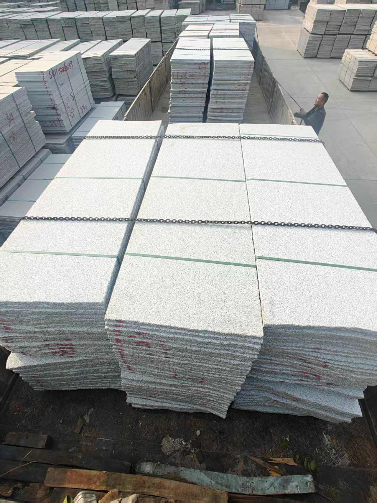 银川芝麻白毛板，石材毛板